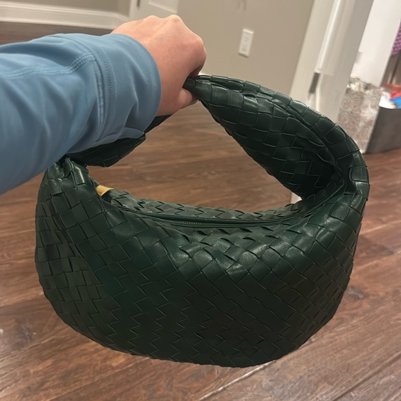 Bottega Veneta Handbags - BOTTEGA VENETA Teen Jodie raintree green. Used once. Comes with receipt